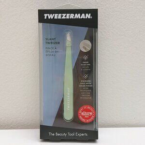 Tweezerman Pistachio Full Slant Tweezer